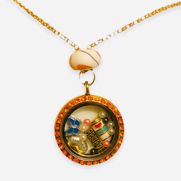 DAUGHTER boutique charm circle locket pendant necklace + FREE CHARM EXTRAS! - Picture 2 of 4